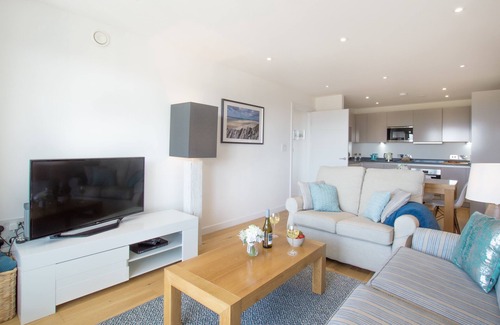 Lusty Glaze Apartment | A stunning first floor apartment within an award-winning development at Porth.