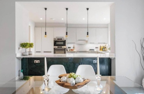 Abingdon Apartment | A Stunning Four-Bedroom Home in the Heart of Kensington