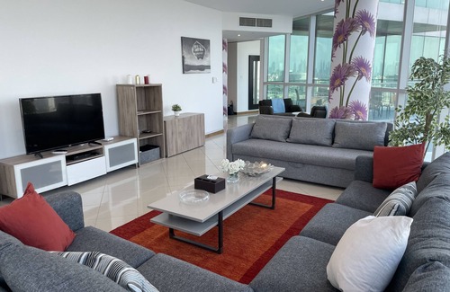 Dubai Festival City Apartment | A Stunning fully furnished luxurious Pent-House