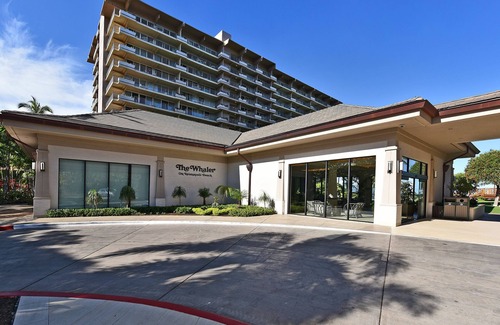 Kaanapali Condo | A Stunning Panorama - 10th Floor Views of Ocean, Beach, Mountains.even Whales!