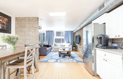 Cortez Hill Apartment | A Stylish Loft near little Italy in Downtown San Diego