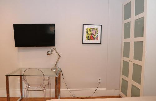 Griggs Park Apartment | A Stylish Stay w/a Queen Bed, Heated Floors. #11