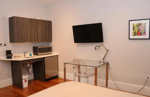 Griggs Park Apartment | A Stylish Stay w/a Queen Bed, Heated Floors. #11