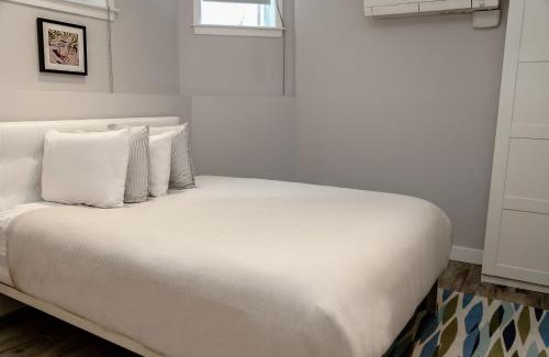 Griggs Park Apartment | A Stylish Stay w/a Queen Bed, Heated Floors. #3