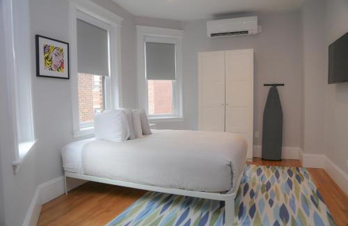 Griggs Park Apartment | A Stylish Stay w/a Queen Bed, Heated Floors. #12