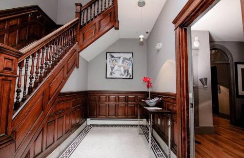 Griggs Park Apartment | A Stylish Stay w/a Queen Bed, Heated Floors. #12