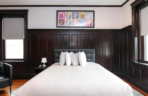 Griggs Park Apartment | A Stylish Stay with a King Bed and Heated Floors #27