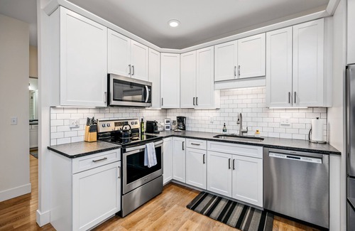 Traverse City Condo | A stylish TC getaway in the heart of Old Town, Traverse City