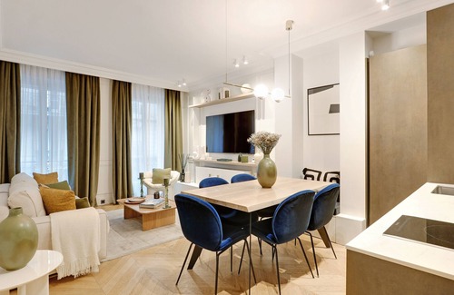 8th Arrondissement Apartment | A Sublime 2BR/2BA with Services - Champs Elysées