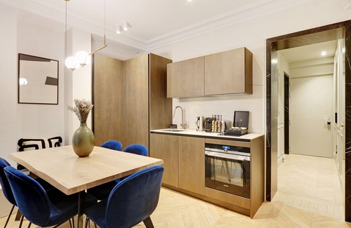 8th Arrondissement Apartment | A Sublime 2BR/2BA with Services - Champs Elysées