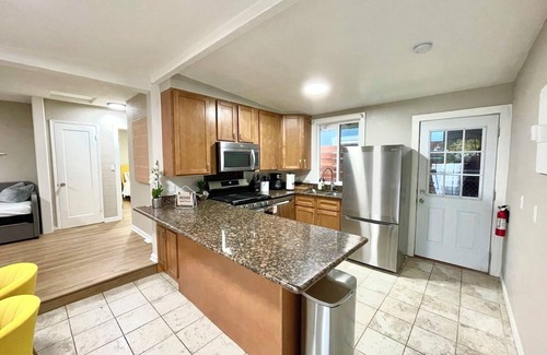 San Jose Apartment | A Sunny Home in San Jose 2b/2b