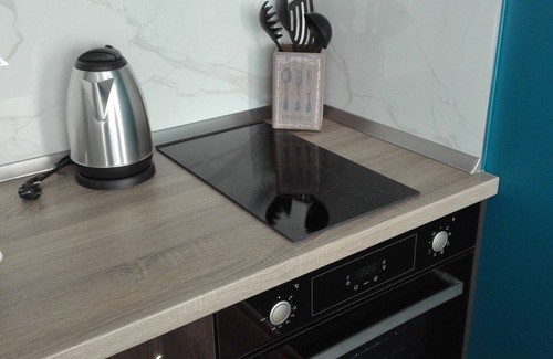 Chernomorets Apartment | A sunny luxurious apartment, just a step away from the beach