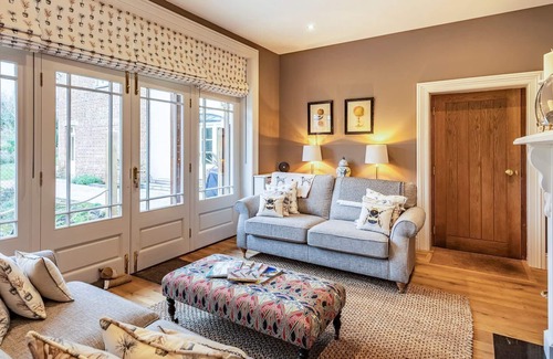 Alford Cottage | A superb luxury retreat with a hot tub to enjoy, perfect for a romantic and relaxing break.