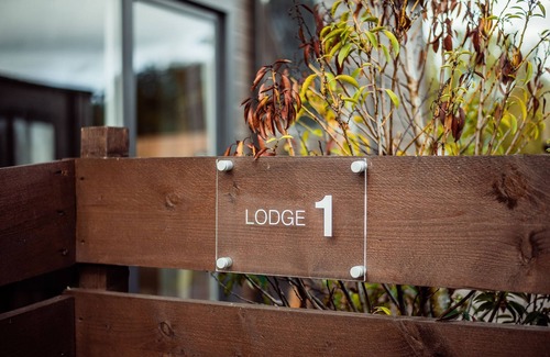 Barmston Cottage | A superior lodge 2 that sleeps 6 guests in 2 bedrooms