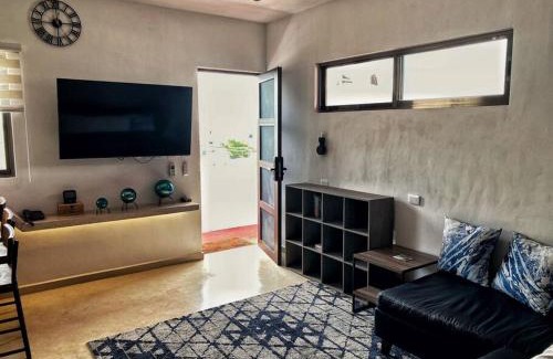 La Gloria Apartment | A Sweet modern condo by the beach for Digital Nomads