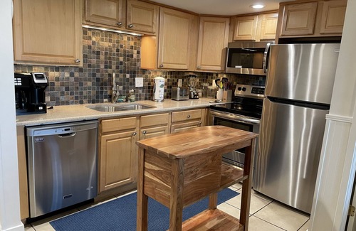 Saint Helena Island Condo | A sweet spot at the Beach! Fabulous pet free, smoke free oceanfront villa.