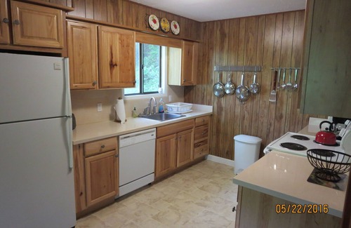 Burnsville House | A sweet spot to stay, Golf, hiking, water, horseback riding, Relax & Recharge!
