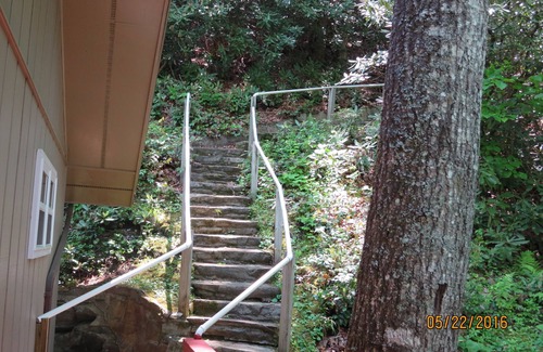 Burnsville House | A sweet spot to stay, Golf, hiking, water, horseback riding, Relax & Recharge!