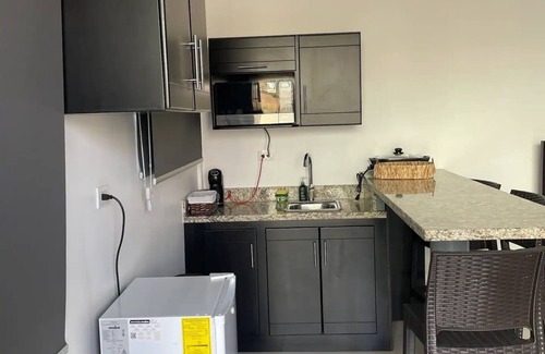 Guacima Apartment | A tan solo 10 minutos del aeropuerto Juan Santa María! Ven disfruta Torres 1