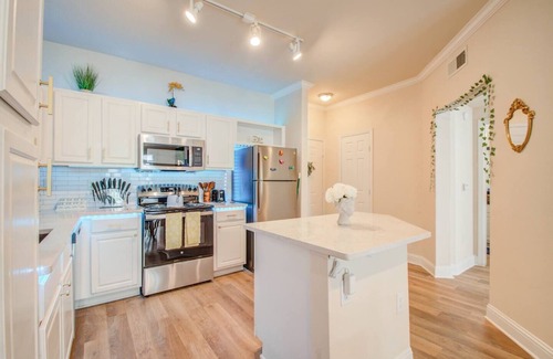 Willow Meadows/Willowbend Area Apartment | A Taste of Greece - 1BR/NRG/MD Anderson/Galleria