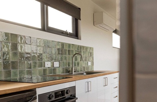 The Gardens House | A tiny retreat located on the stunning Bay of Fires coastline