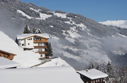 Hippach Apartment | A topausgestattetes Apartment for 2-7 people in a fantastic location.