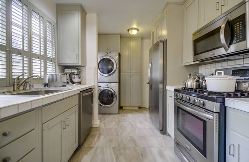 Norma Triangle Bed & Breakfast | A Touch of Cape Cod in West Hollywood
