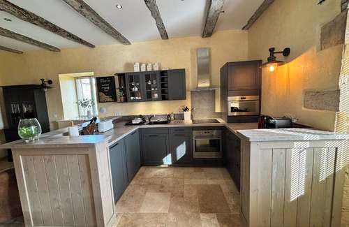 Cales Cottage | A touch of luxury in the heart of the Dordogne countryside.