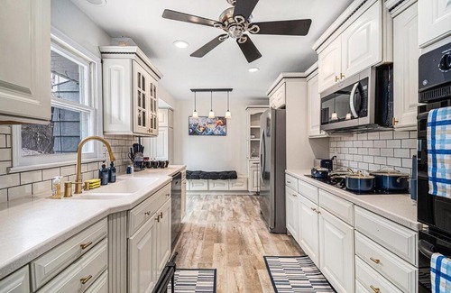 West Omaha House | A Touch of Luxury