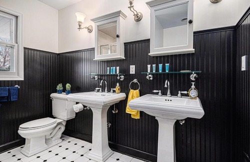 West Omaha House | A Touch of Luxury