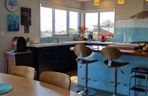 Richmond House | A Touch of Pacifica on Washbourne