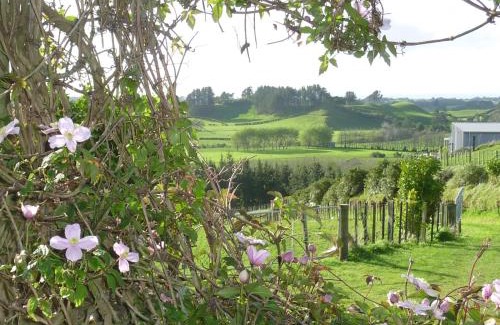 Tarurutangi Apartment | A Touch of Tuscany at Hillsborough