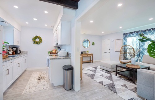 Midway City Villa | A Tranquit Retreat Near Disneyland and OC Gems