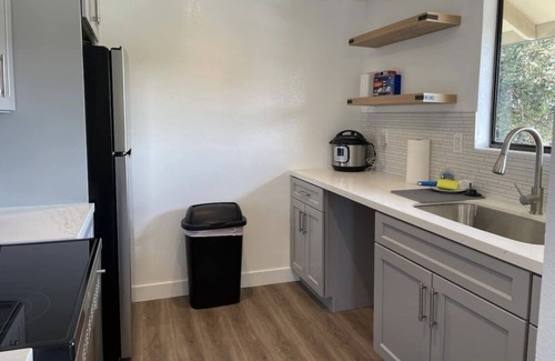 Antioch Condo | 🌈A Travelers Dream💤Second Floor Condo Pool💦