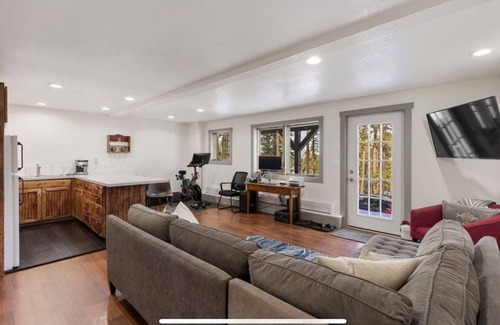Baldy Mountain House | A True Mountain Retreat in Breckenridge with Hot Tub