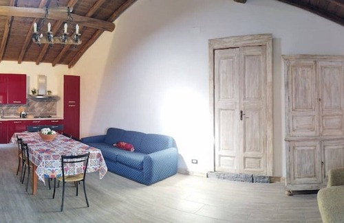 Puntalazzo Apartment | A True Sicilian guesthouse with Pool on Mt. Etna, perfect for Families & Groups.