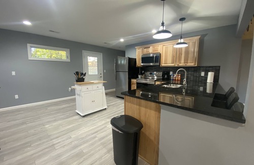 Lakeview House | A tucked away gem!