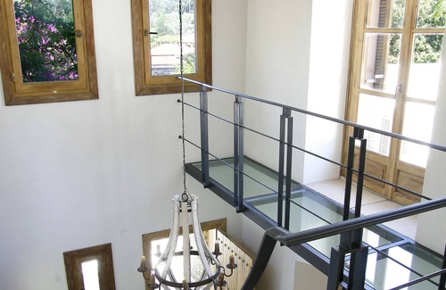 Kanapitsa Villa | Α unique beachfront residence that could not be closer to the sea.