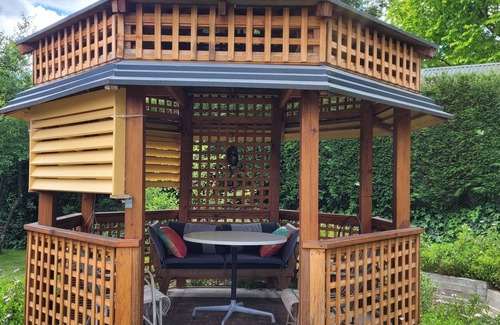 Bowral Cabin | A unique Southern Highlands experience