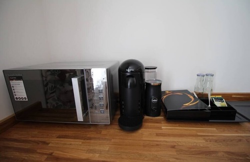 Canterbury House | A Unique space in the heart of Canterbury offering 4 suites and 2 rooms