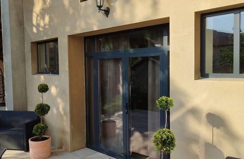 Ampuis Apartment | a upscale apartment in the Center Village of Ampuis !
