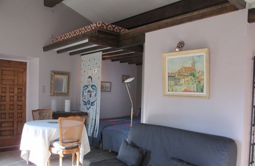 Pomas Apartment | A very rich tourist heritage, a renowned vineyard, a mild climate