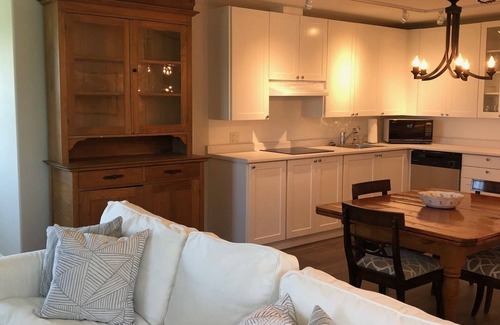 Creemore House | A very special getaway in a private Coach House in the Purple Hills of Creemore