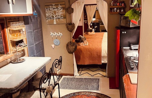 Coonabarabran Cabin | A VERY UNIQUE STAY - The Beau Van on Acreage with Wood Fire - Romantic & Fun