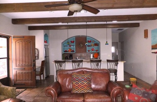 Tucson House | A very, very, very fine house!