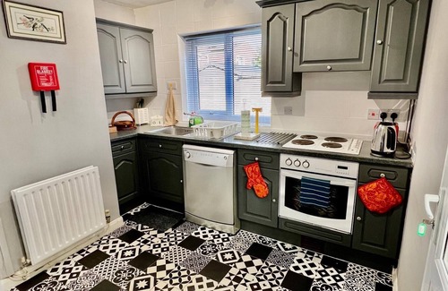 Radbourne House | A vibrant 3-bedroom house with ample parking in Derby