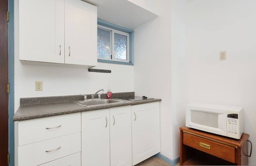 James Bay Apartment | A Victoria Hidden Gem