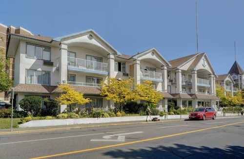 James Bay Apartment | A Victoria Hidden Gem