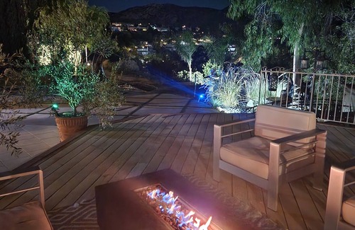 West Hills House | A view house