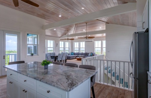 Hope Town House | A ViewFaDayz - Brand New Pool Home with Dock Slip